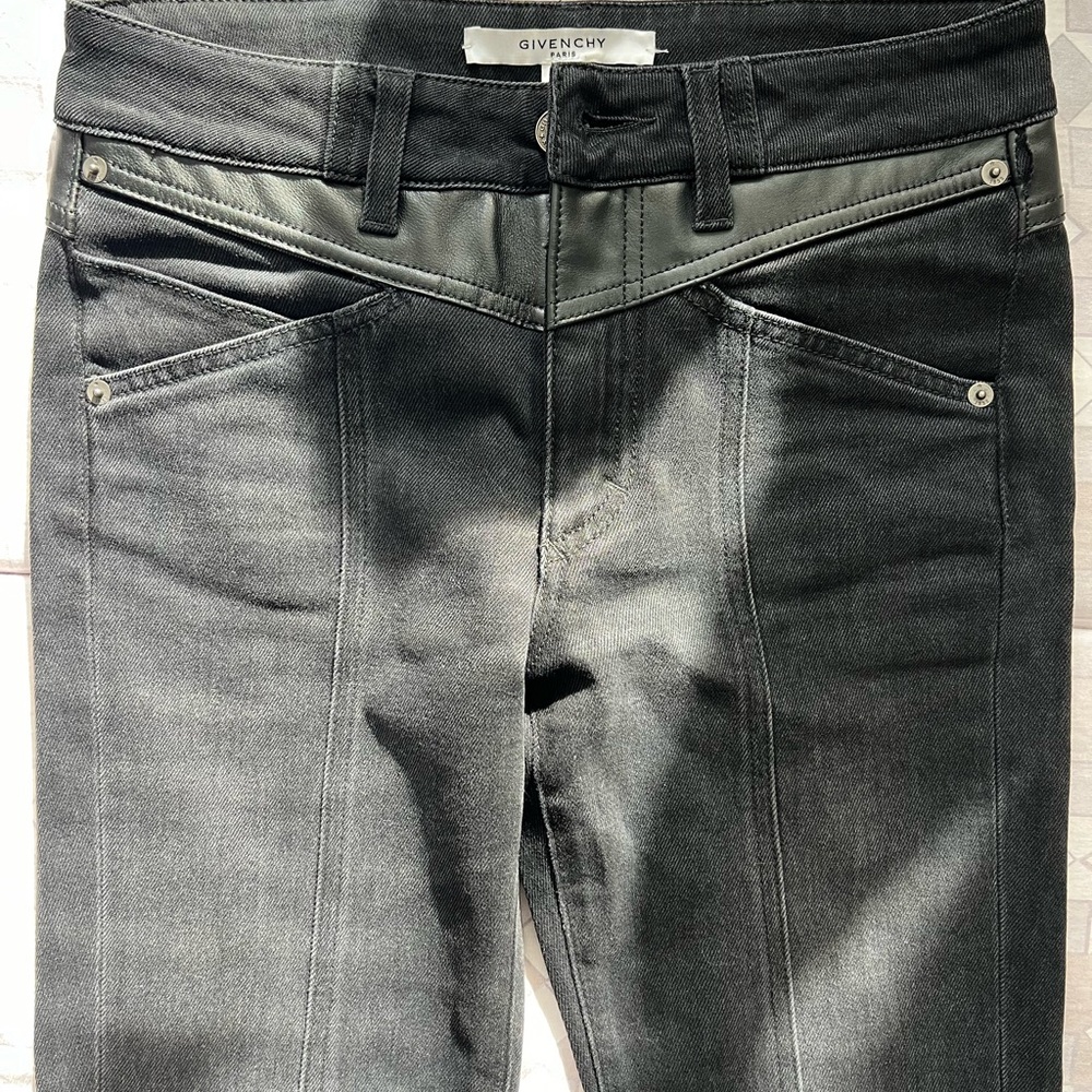 GIVENCHY Paris jeans
